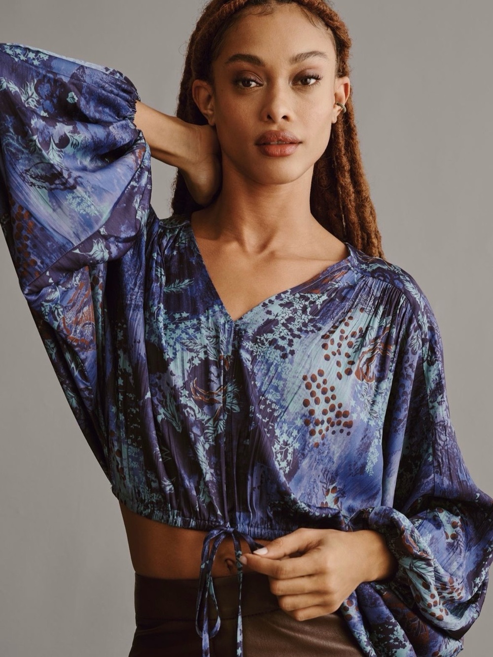 Anthropologie Floral Batwing V-Neck Women's Top - Picture 3 of 3